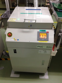 ダイシングテープ剥離用紫外線照射装置