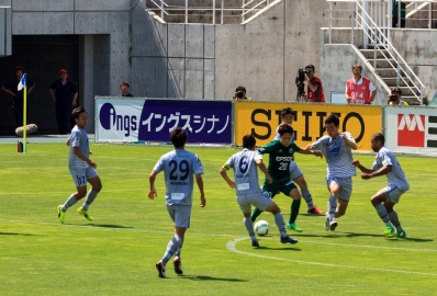 写真は昨年のゴール裏アドボードです