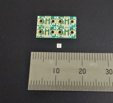 LED and evaluation board
